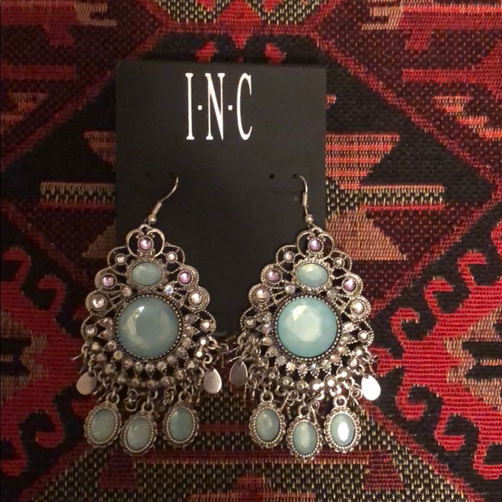 Beautiful Earrings  ! 💙💙💙